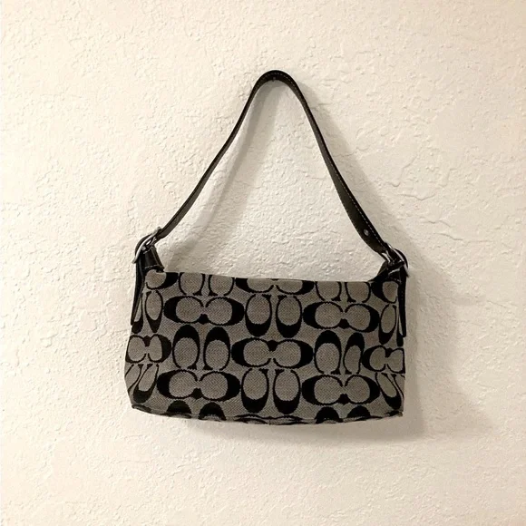 Coach canvas shoulder bag - Picture 2 of 5